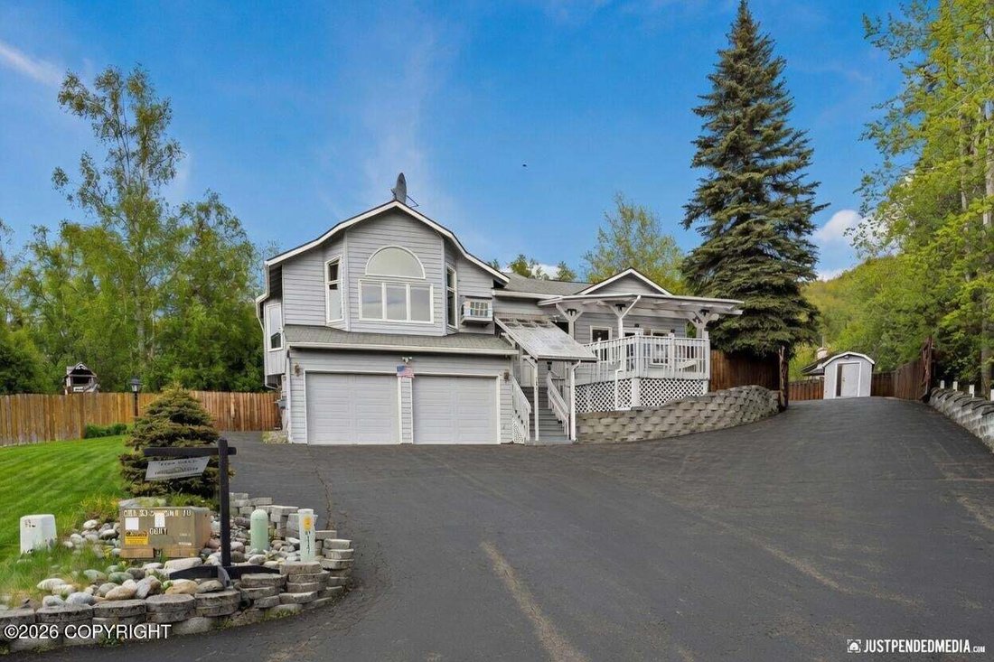 House in Anchorage, Alaska, United States 1 - 18659048