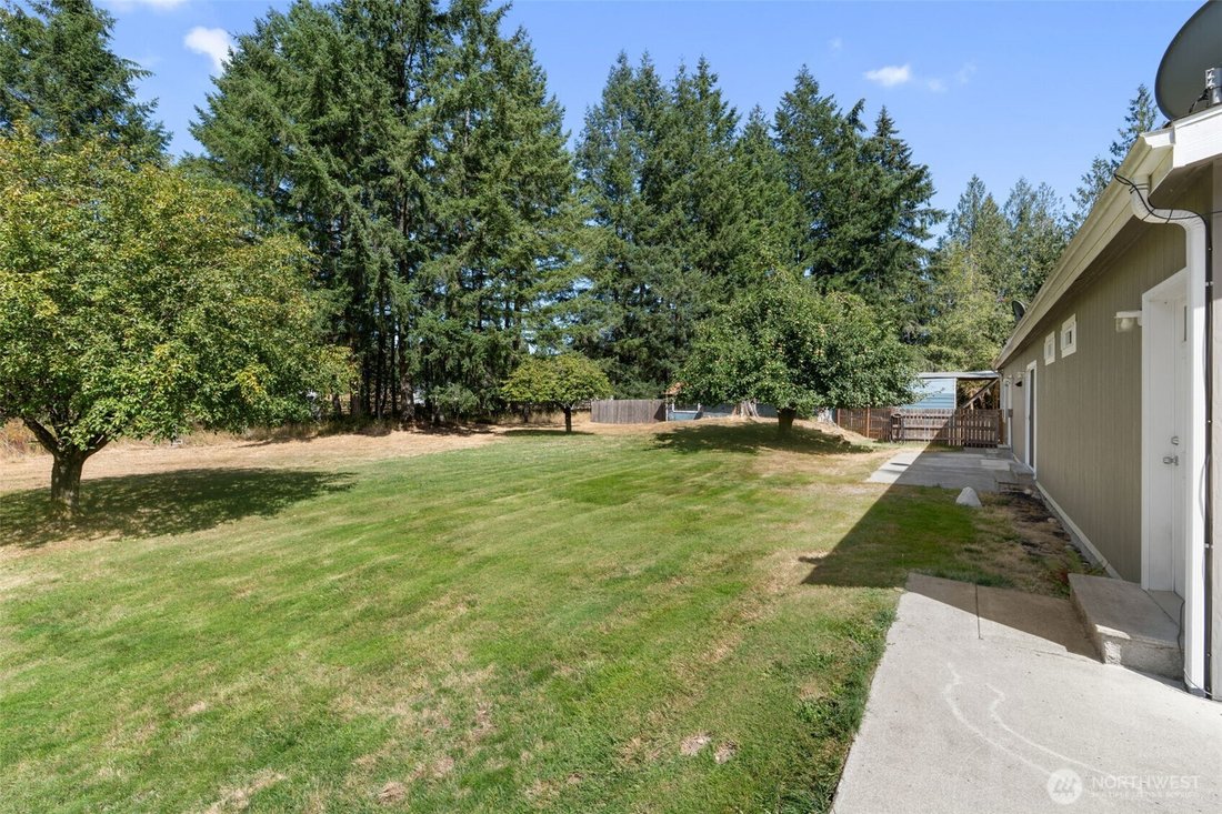 Rochester, Washington, United States 1 - 18660561