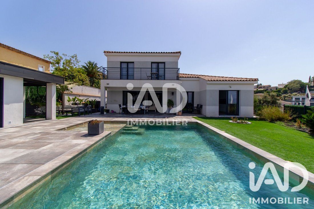 House in Frejus, Provence-Alpes-Côte d'Azur, France 1 - 18668223