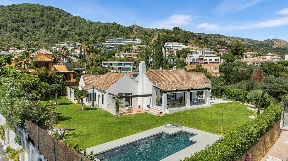 Villa in Sierra Blanca, Marbella, Spain 1 - 18659350