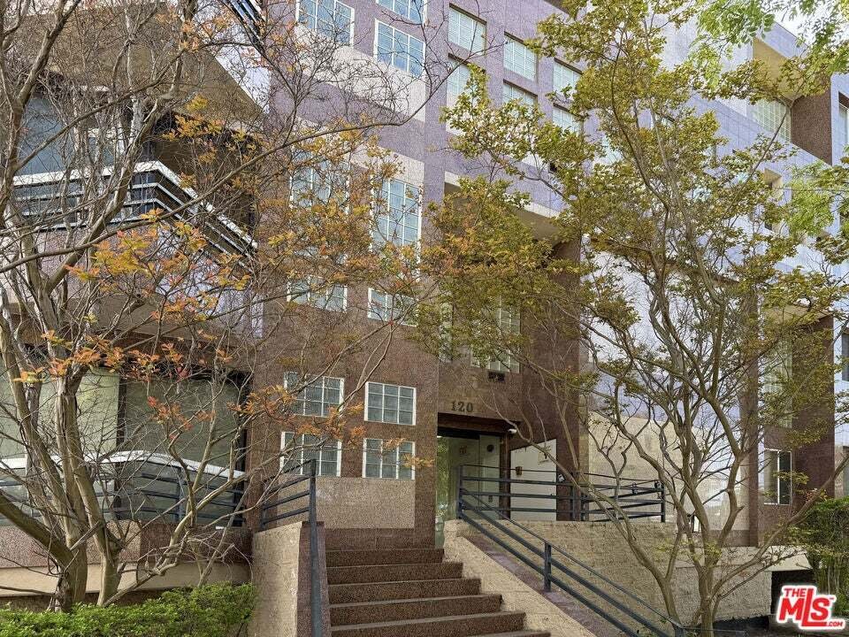 Condo in Beverly Hills, California, United States 1 - 18662031