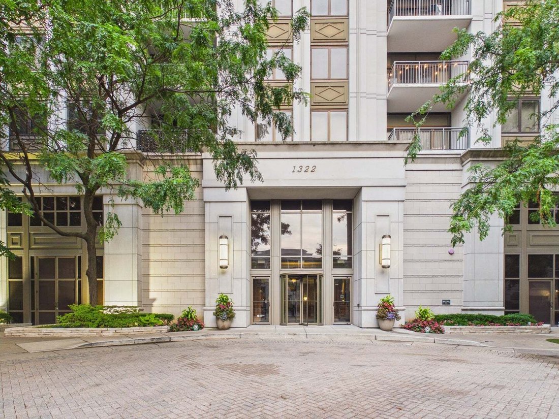 Condo in Chicago, Illinois, United States 2 - 18669227