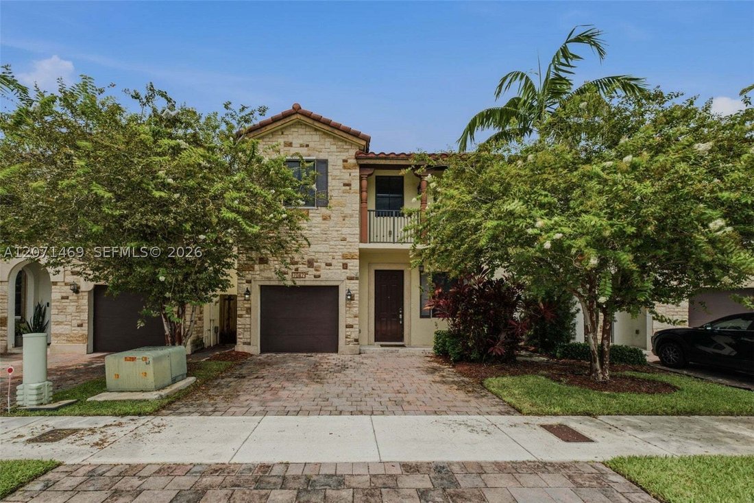 Townhouse in Doral, Florida, United States 2 - 18663453