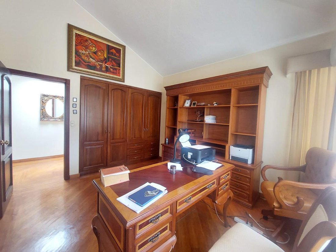 House in Quito, Pichincha, Ecuador 2 - 18660569
