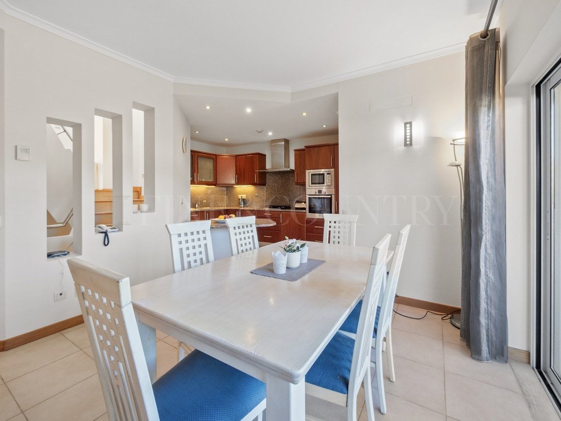 Townhouse in Estombar e Parchal, Algarve, Portugal 3 - 18664655