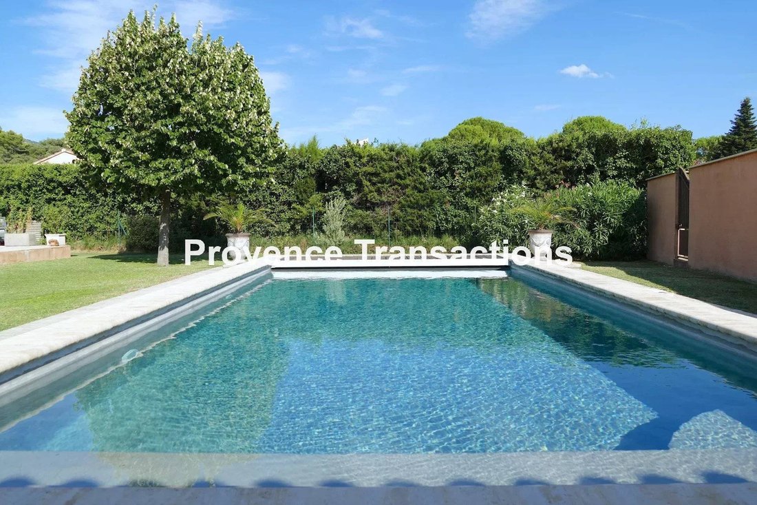 Casa en Vacqueyras, Provenza-Alpes-Costa Azul, Francia 2 - 16286473