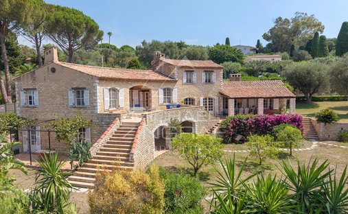Country House in Antibes, Provence-Alpes-Côte d'Azur, France 1