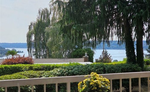 House in Kenmore, Washington, United States 1