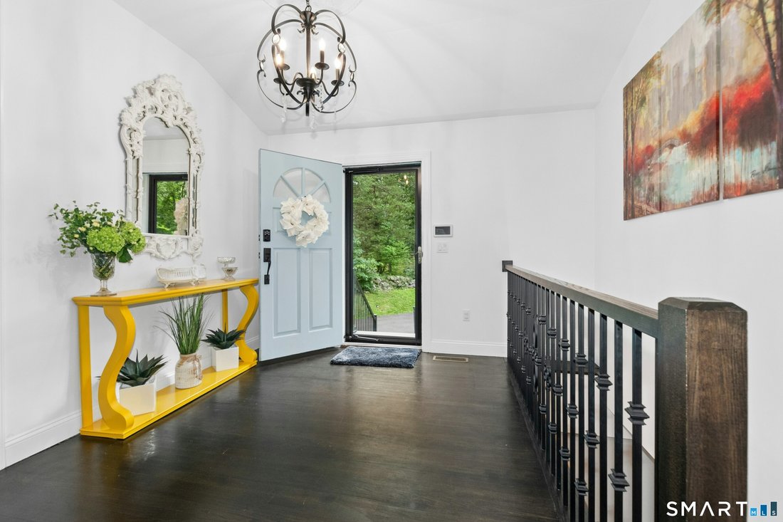 House in Stamford, Connecticut, United States 4 - 18665564