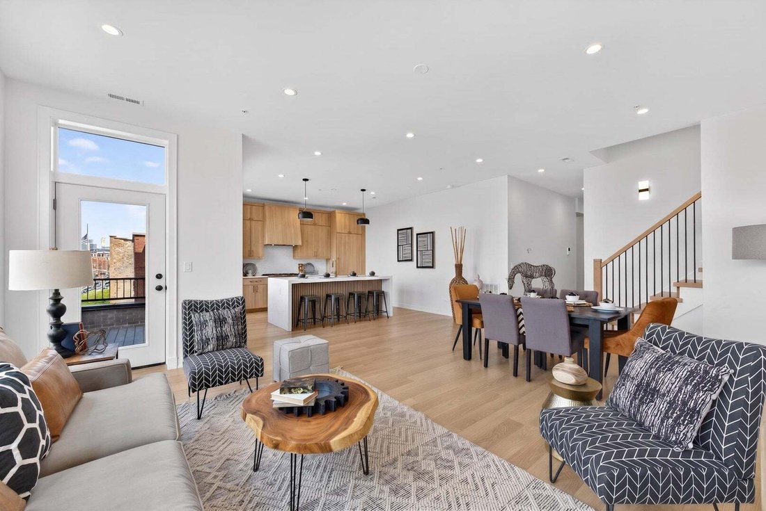 Condo in Chicago, Illinois, United States 2 - 18659884