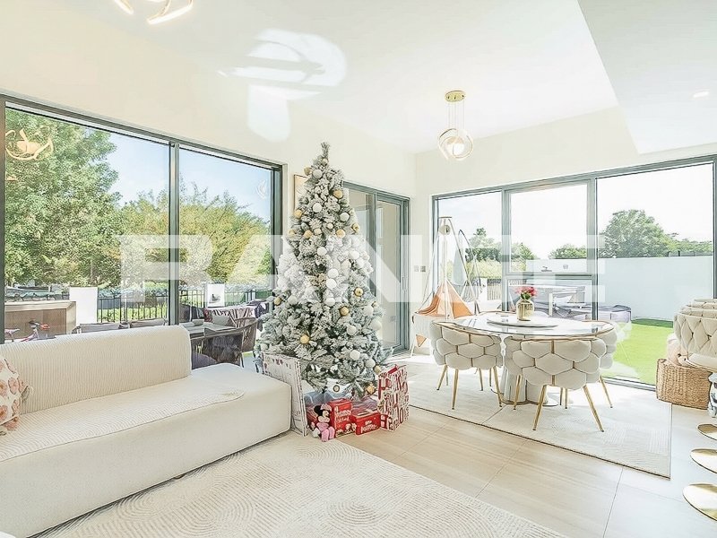 Villa in Damac Hills, Dubai, United Arab Emirates 2 - 18660900