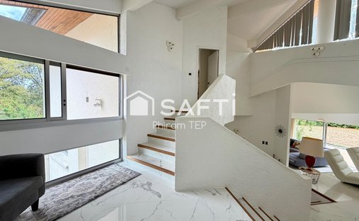 House in Mazerolles, Nouvelle-Aquitaine, France 1