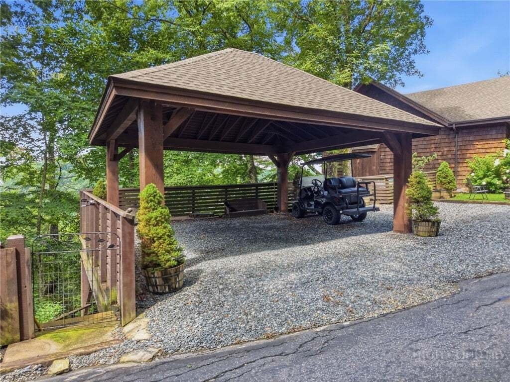 House in Blowing Rock, North Carolina, United States 5 - 18583693