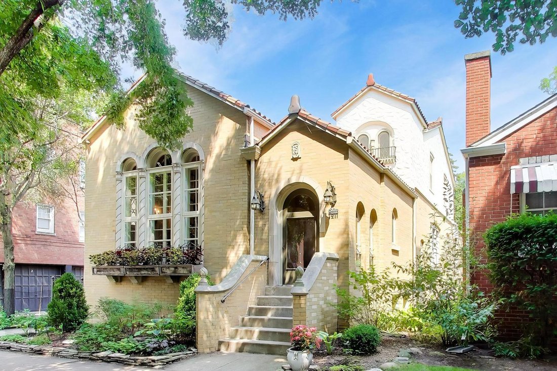House in Evanston, Illinois, United States 2 - 18669070