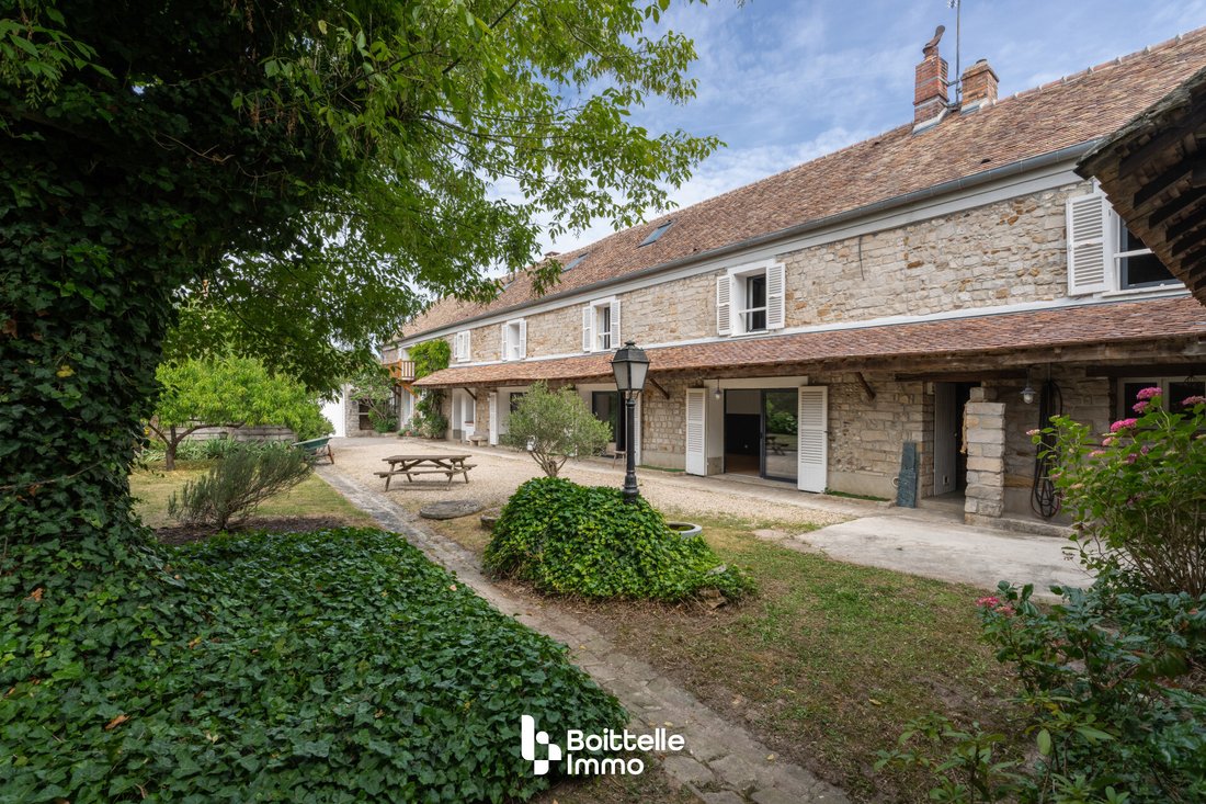 House in Arbonne-la-Foret, Ile-de-France, France 2 - 18669220