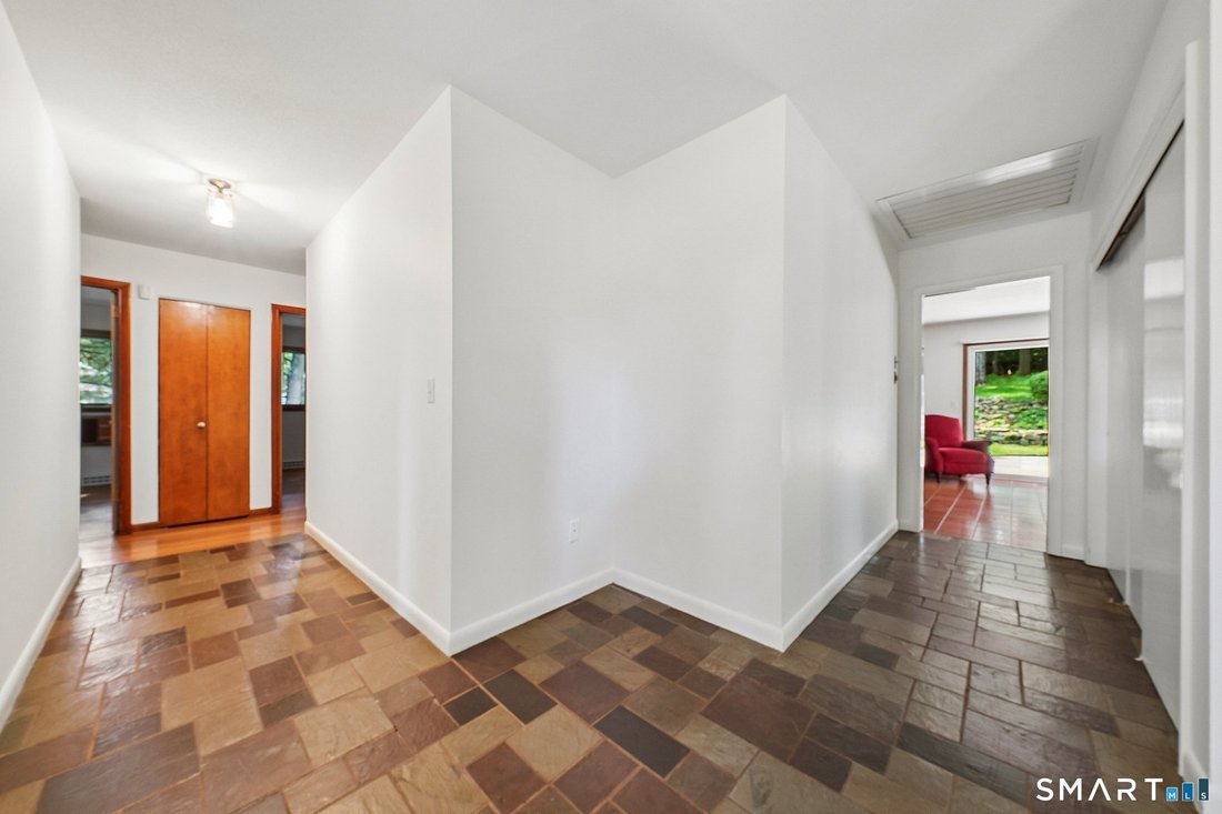 House in Westport, Connecticut, United States 3 - 18665574