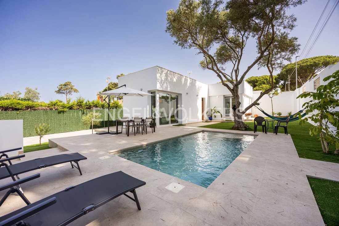 House in Chiclana de la Frontera, Andalusia, Spain 1 - 18663709