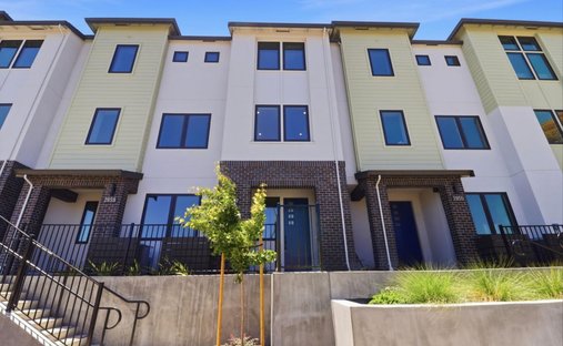 Townhouse in East Palo Alto, California, United States 1