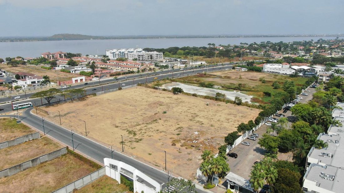 Land in Samborondón, Guayas, Ecuador 4 - 18660142