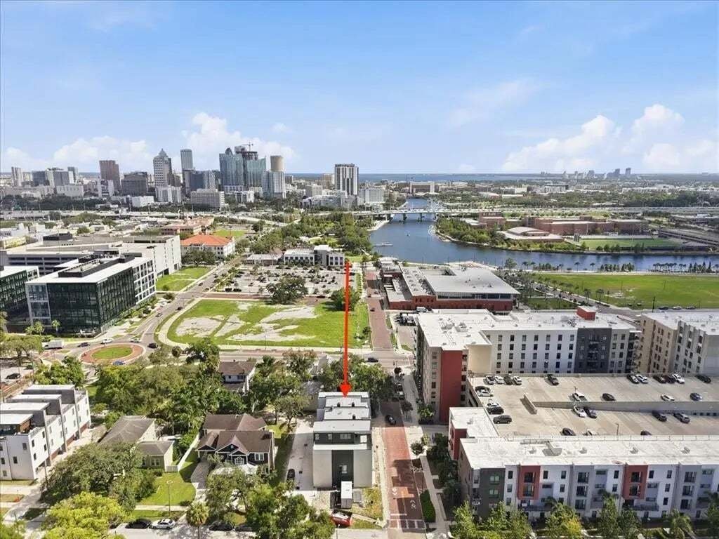 House in Tampa, Florida, United States 1 - 18097508