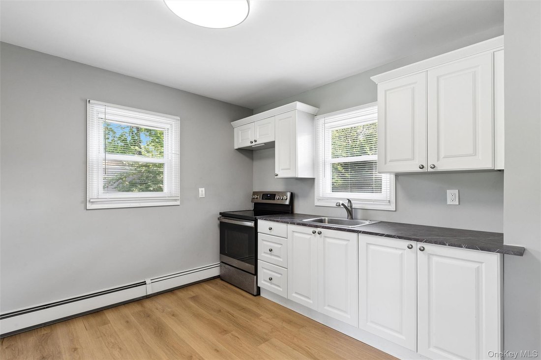 House in Hampton Bays, New York, United States 3 - 18664306