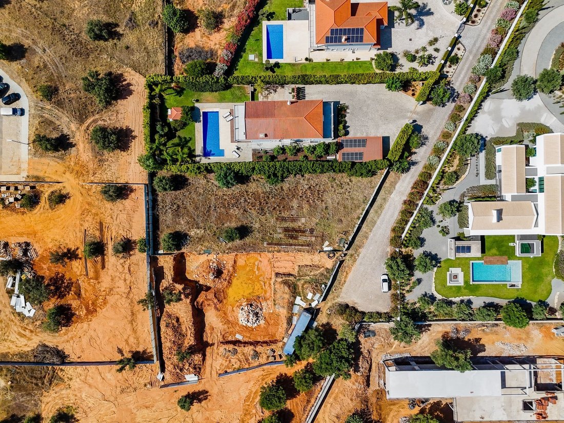 Land in Vilamoura, Quarteira, Algarve 2 - 18664779