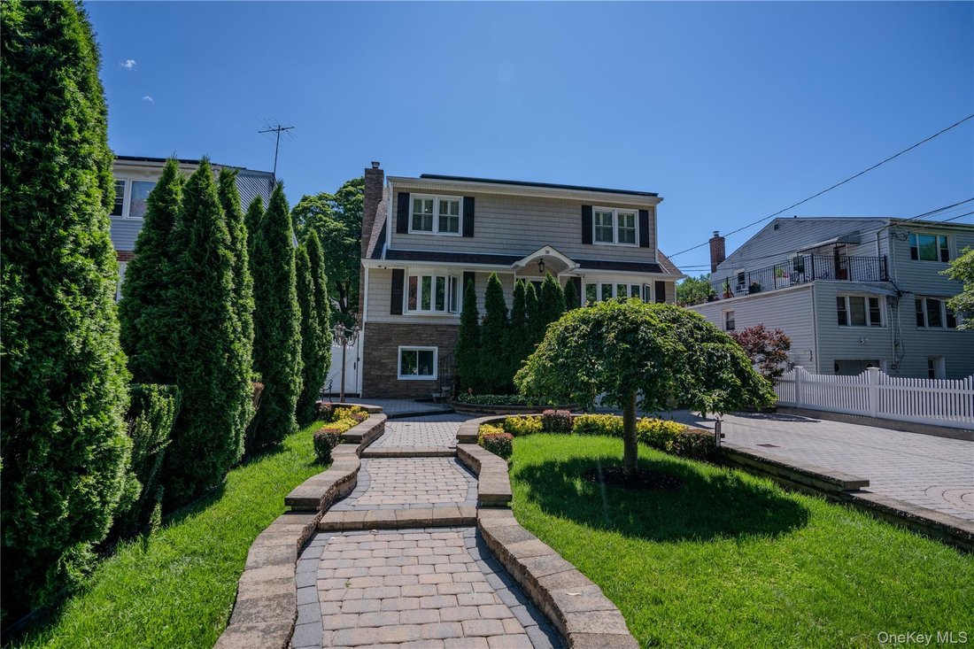 House in Yonkers, New York, United States 2 - 18670649