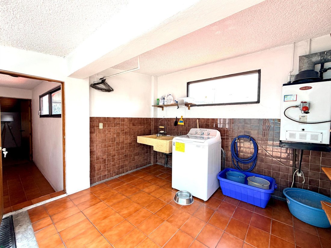 Condo in Mexico City, Mexico 3 - 18667688