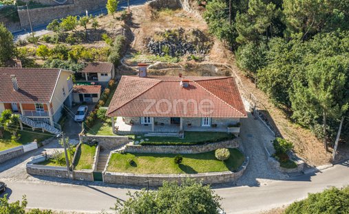 House in Paco, Viana do Castelo District, Portugal 1