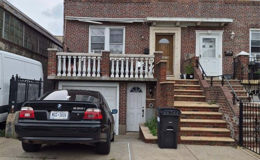 House in New York, New York, United States 1