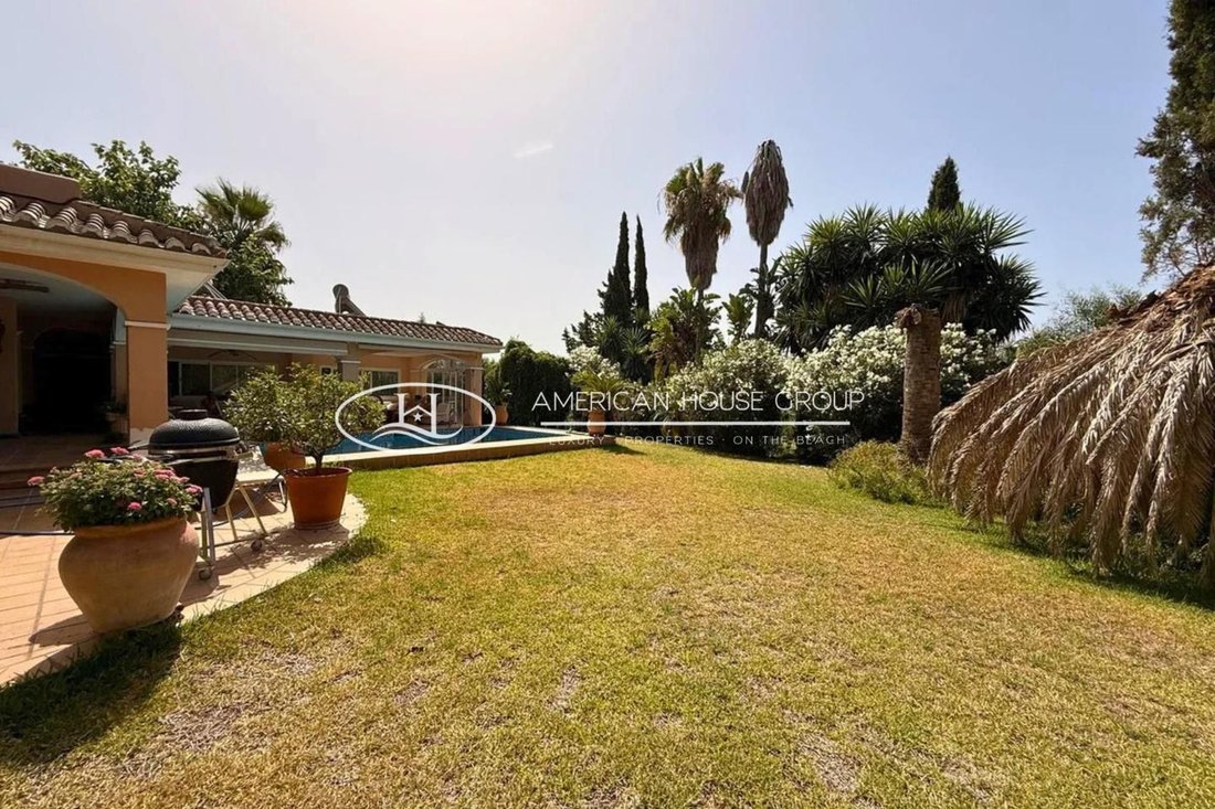 Villa in Elviria-Cabopino, Marbella, Spain 3 - 18660479