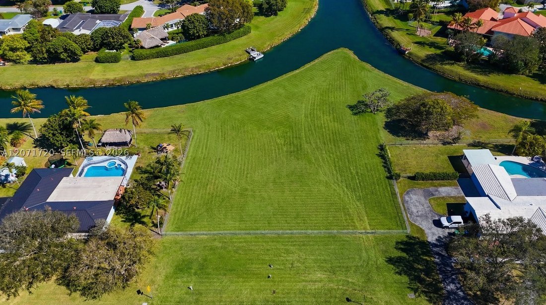 Land in Cutler Bay, Florida, United States 3 - 18666055
