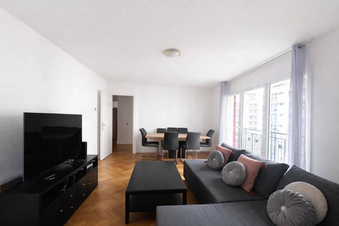 Apartment in Hôtel de Ville, Courbevoie, France 3 - 17440488