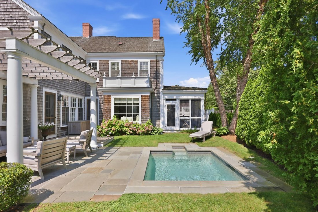 House in Edgartown, Massachusetts, United States 2 - 18666925