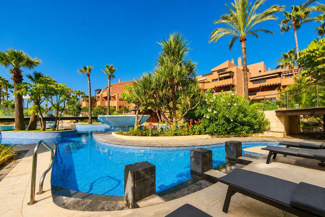 Apartment in Estepona, Andalusia, Spain 2 - 18659929