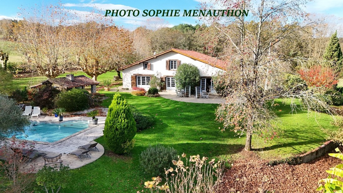 Farm Ranch in Saint-Martin-de-Seignanx, Nouvelle-Aquitaine, France 1 - 18672452