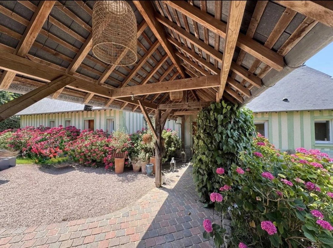 Estate in Tourgeville, Normandy, France 4 - 18236569