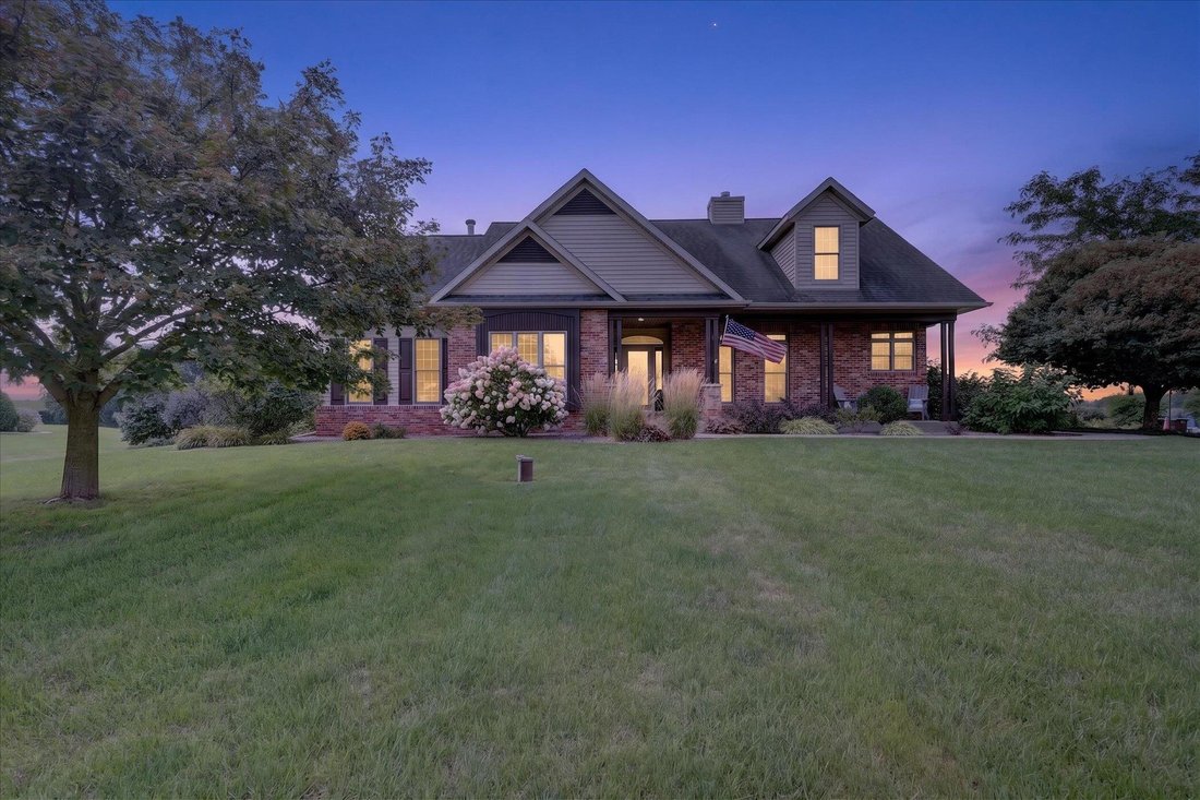 House in Whitewater, Wisconsin, United States 1 - 18668553
