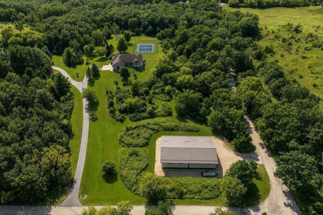 House in Verona, Wisconsin, United States 4 - 18659026
