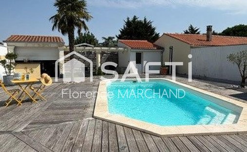 House in Est, Châtelaillon-Plage, France 1