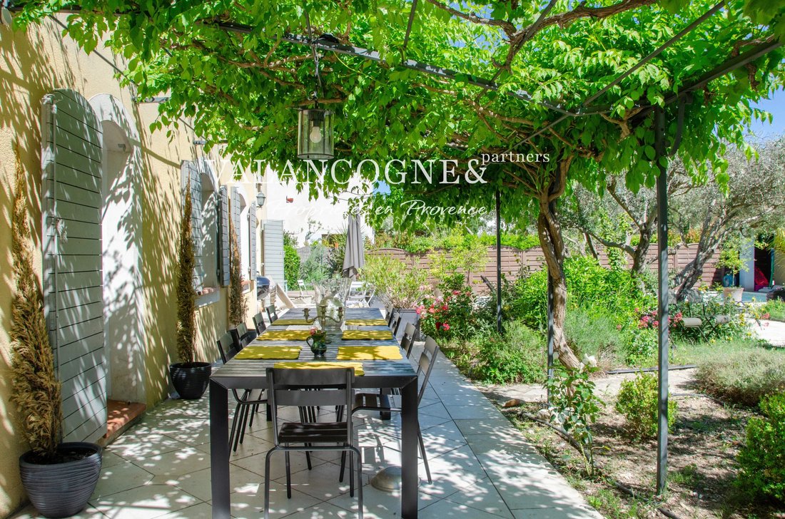 House in Saint-Rémy-de-Provence, Provence-Alpes-Côte d'Azur, France 2 - 17958664