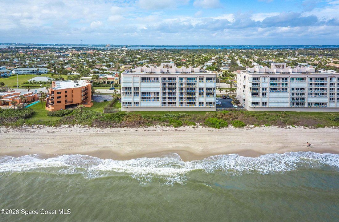 Condo in Indian Harbour Beach, Florida, United States 5 - 18658997