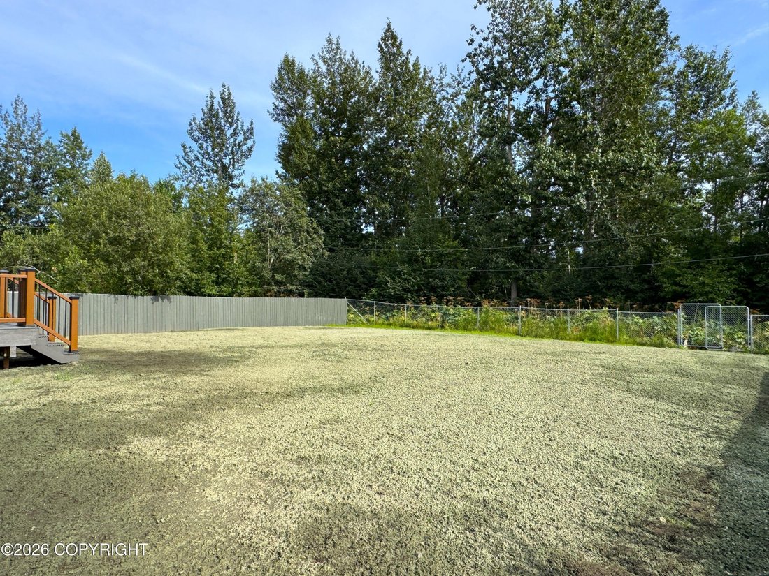House in Anchorage, Alaska, United States 4 - 18663024