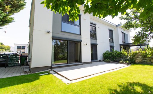 House in Groß-Enzersdorf, Lower Austria, Austria 1