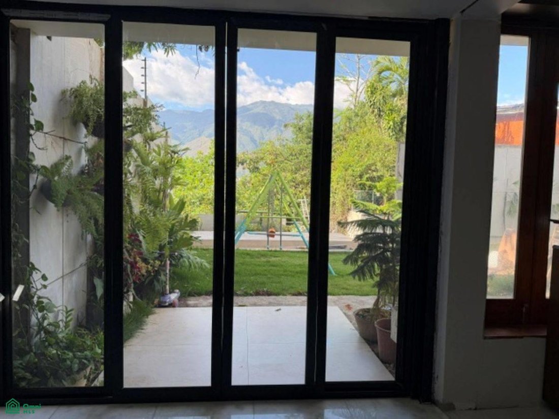 House in Caracas, Miranda, Venezuela 3 - 18066433