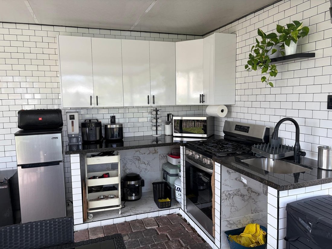 House in Miami, Florida, United States 1 - 18665805