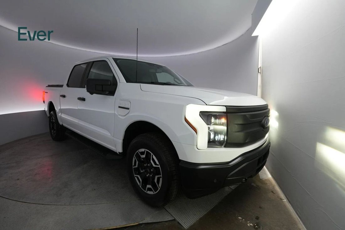 Pickup in San Francisco, CA, United States 2 - 18444847