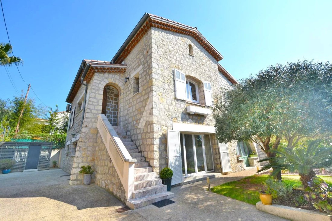 Villa in Fontmerle, Antibes, France 2 - 17454382