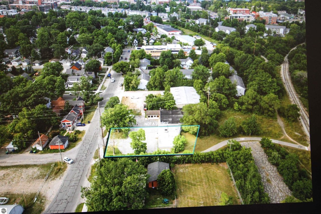 Garfield Township, Michigan, United States 3 - 18667642