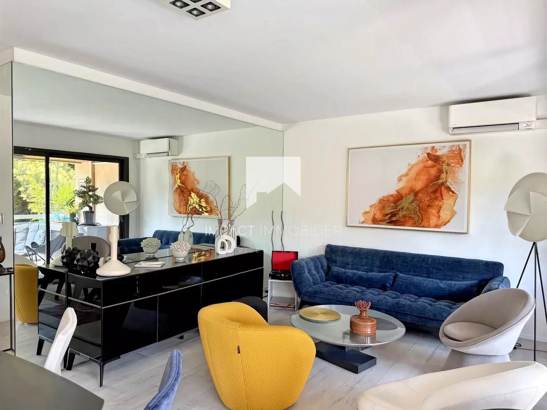 Apartment in Hyeres, Provence-Alpes-Côte d'Azur, France 1 - 18660847